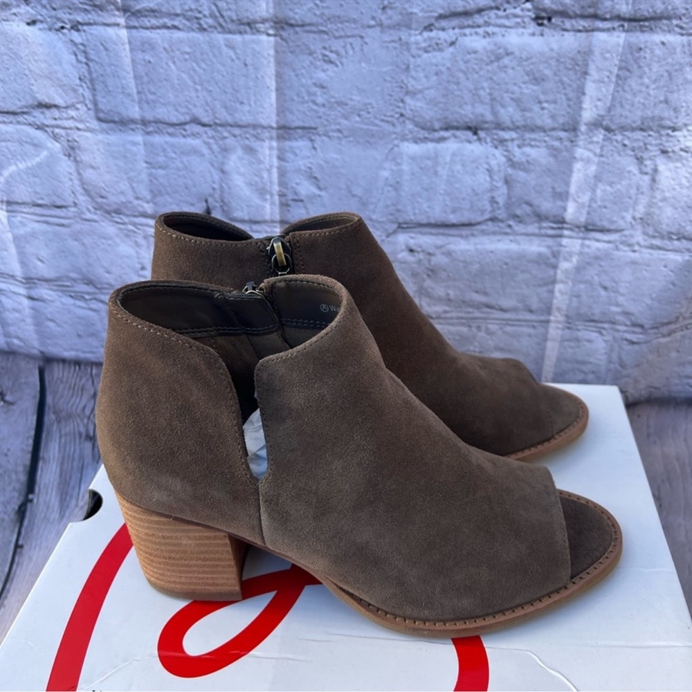 Blondo waterproof open toe heel